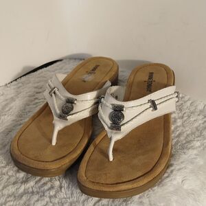 Minnetonka White Leather Thong Sandals